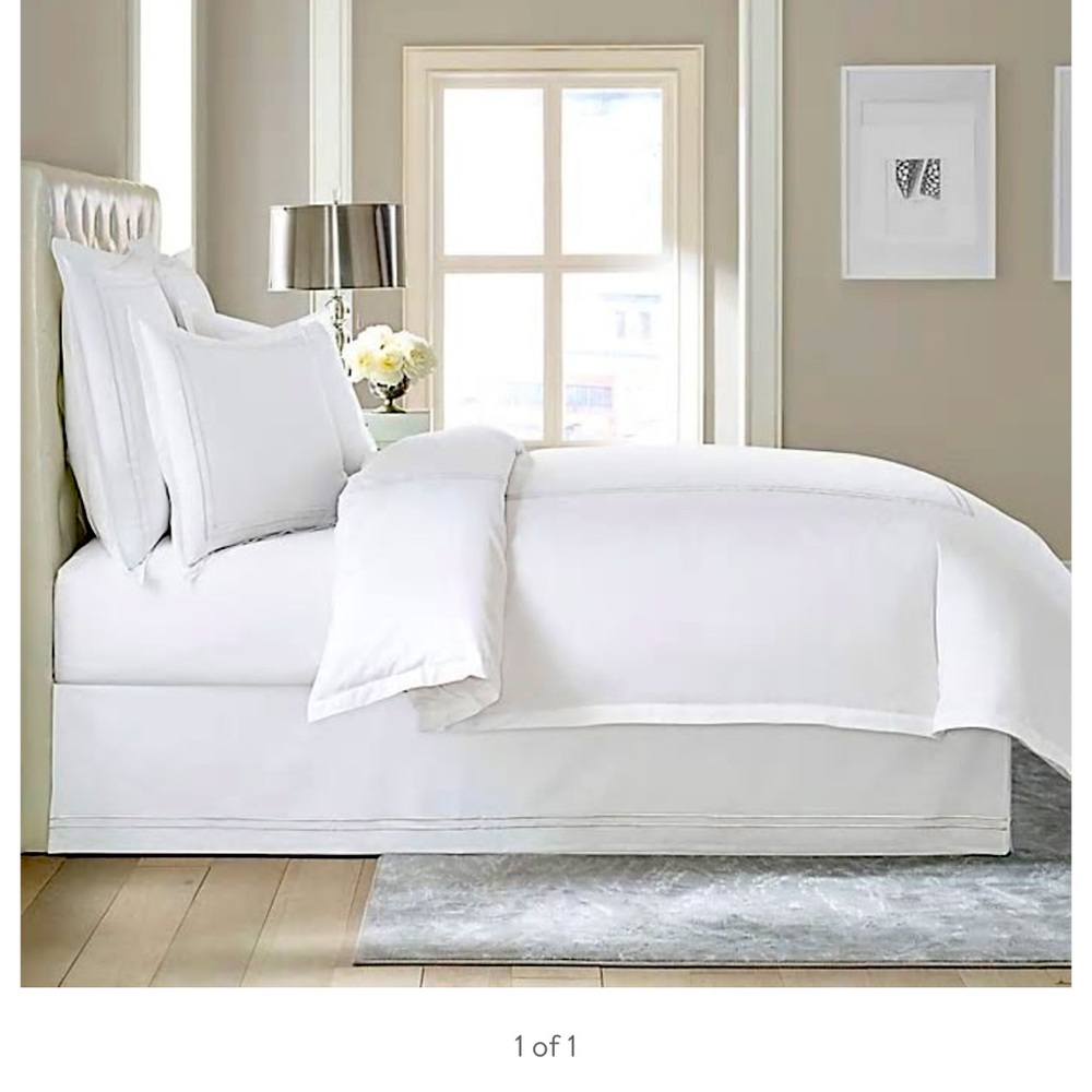 NIB Wamsutta Hotel Baratta Stich Twin Bedskirt (Embroidered White or Gray)